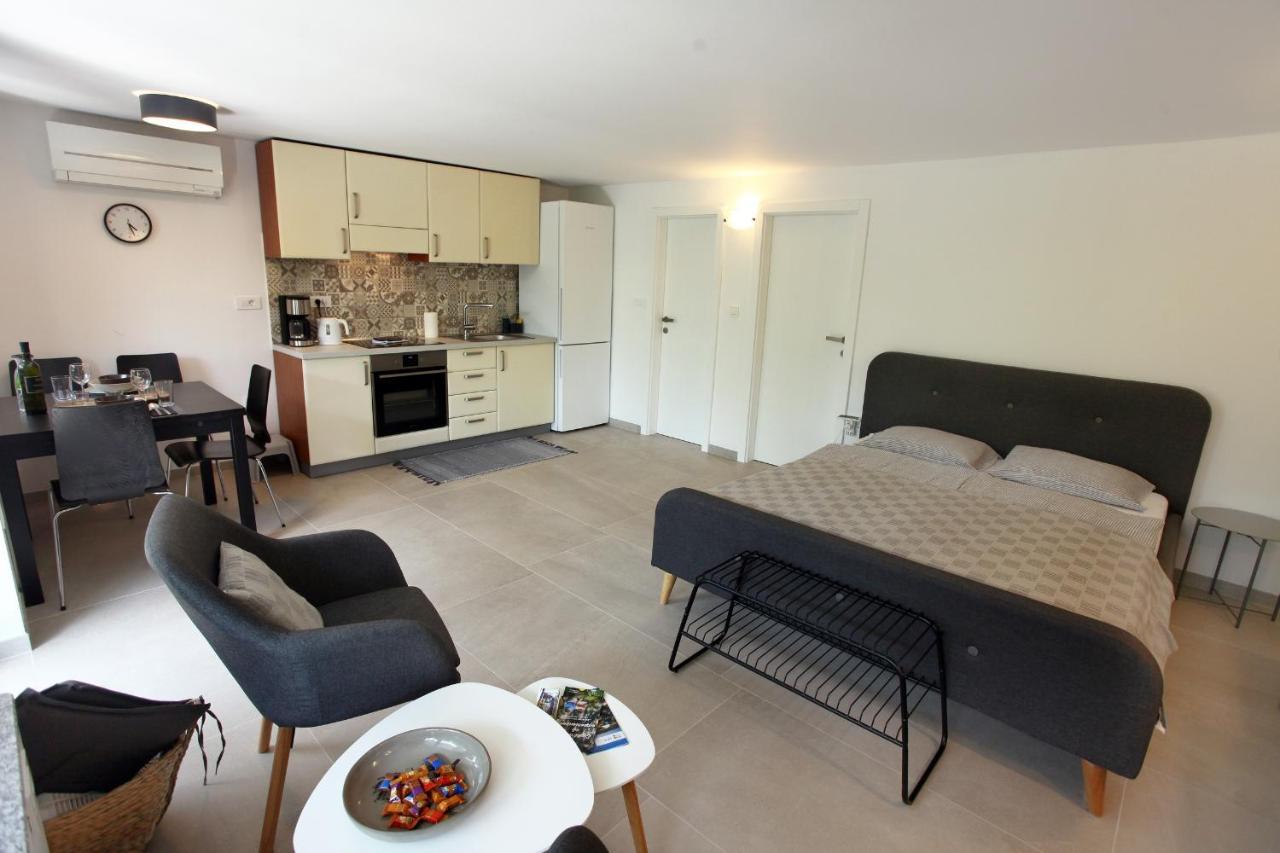 בפורטורוז Modern Apartment Parenzana Izma מראה חיצוני תמונה